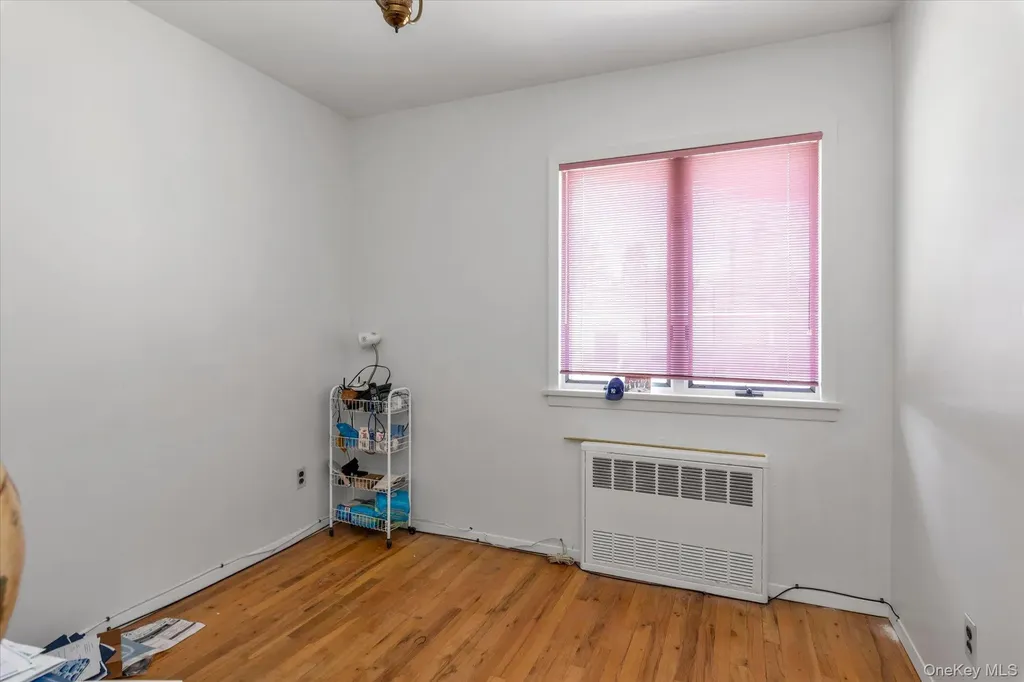 2056 Illona Lane Merrick NY 11566