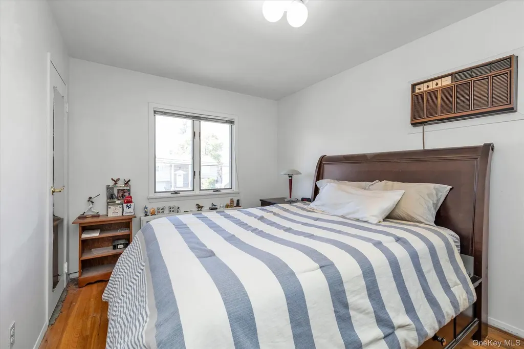 2056 Illona Lane Merrick NY 11566
