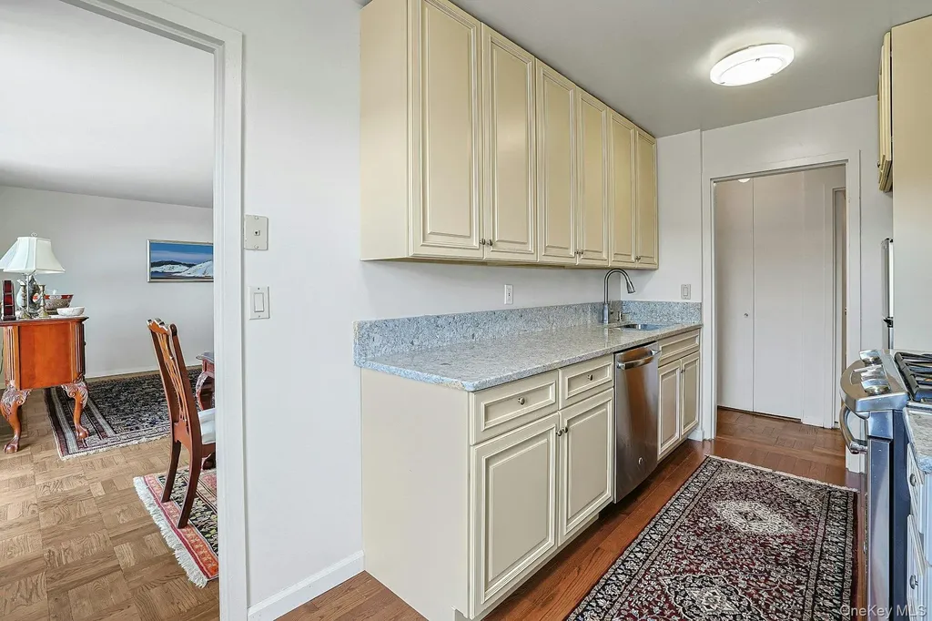 499 N Broadway White Plains NY 10603
