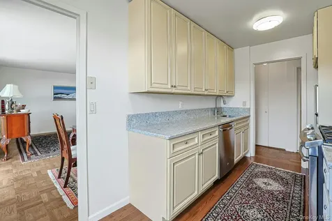 499 N Broadway White Plains NY 10603