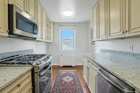 499 N Broadway White Plains NY 10603