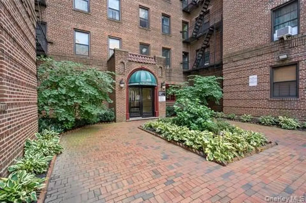 8910 35th Avenue Jackson Heights NY 11372