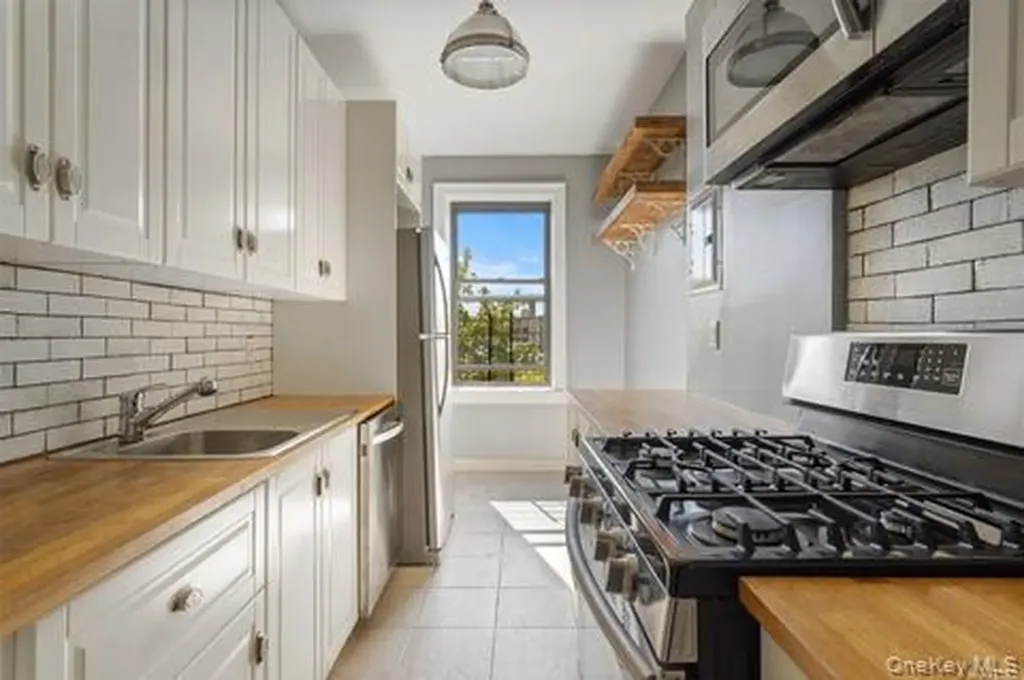 8910 35th Avenue Jackson Heights NY 11372