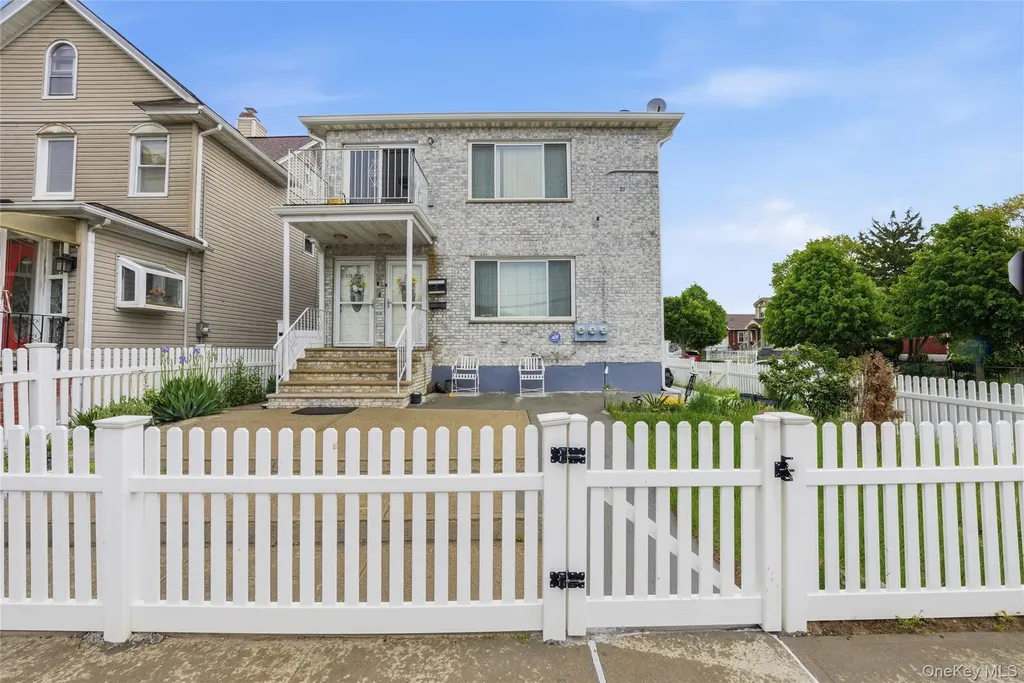 220-19 146th Avenue Springfield Gardens NY 11413