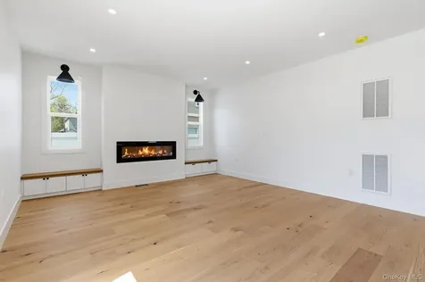 3690 Lufberry Avenue Wantagh NY 11793