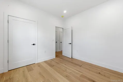 3690 Lufberry Avenue Wantagh NY 11793