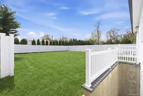 3690 Lufberry Avenue Wantagh NY 11793
