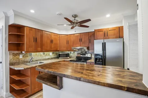 119 Sierra Vista Lane Valley Cottage NY 10989
