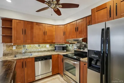 119 Sierra Vista Lane Valley Cottage NY 10989