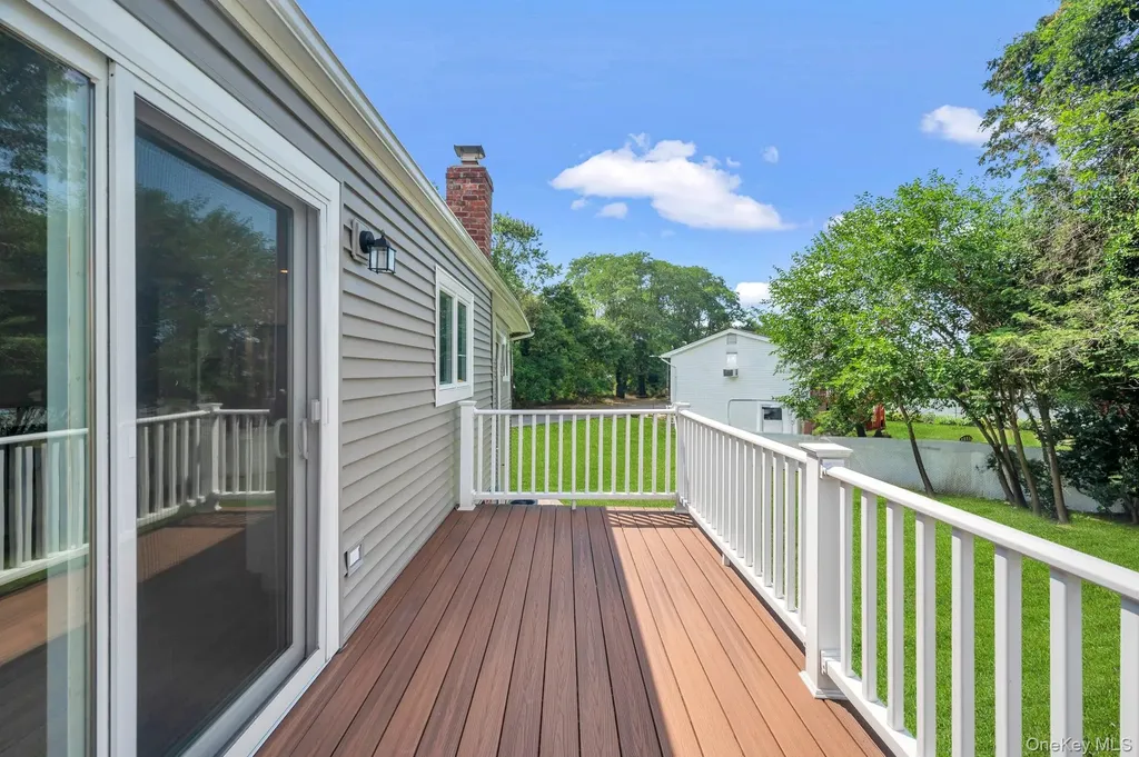 10 Evelyn Drive Bethpage NY 11714