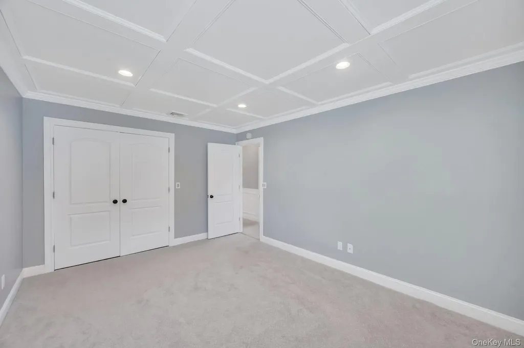 10 Evelyn Drive Bethpage NY 11714