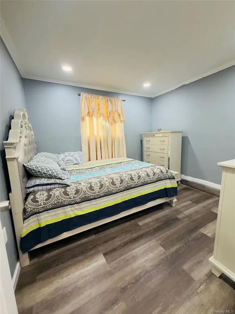 10 Evelyn Drive Bethpage NY 11714