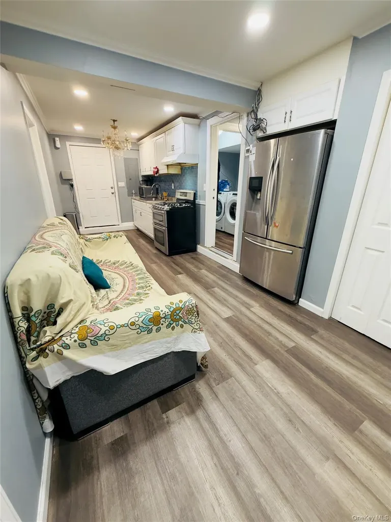 10 Evelyn Drive Bethpage NY 11714