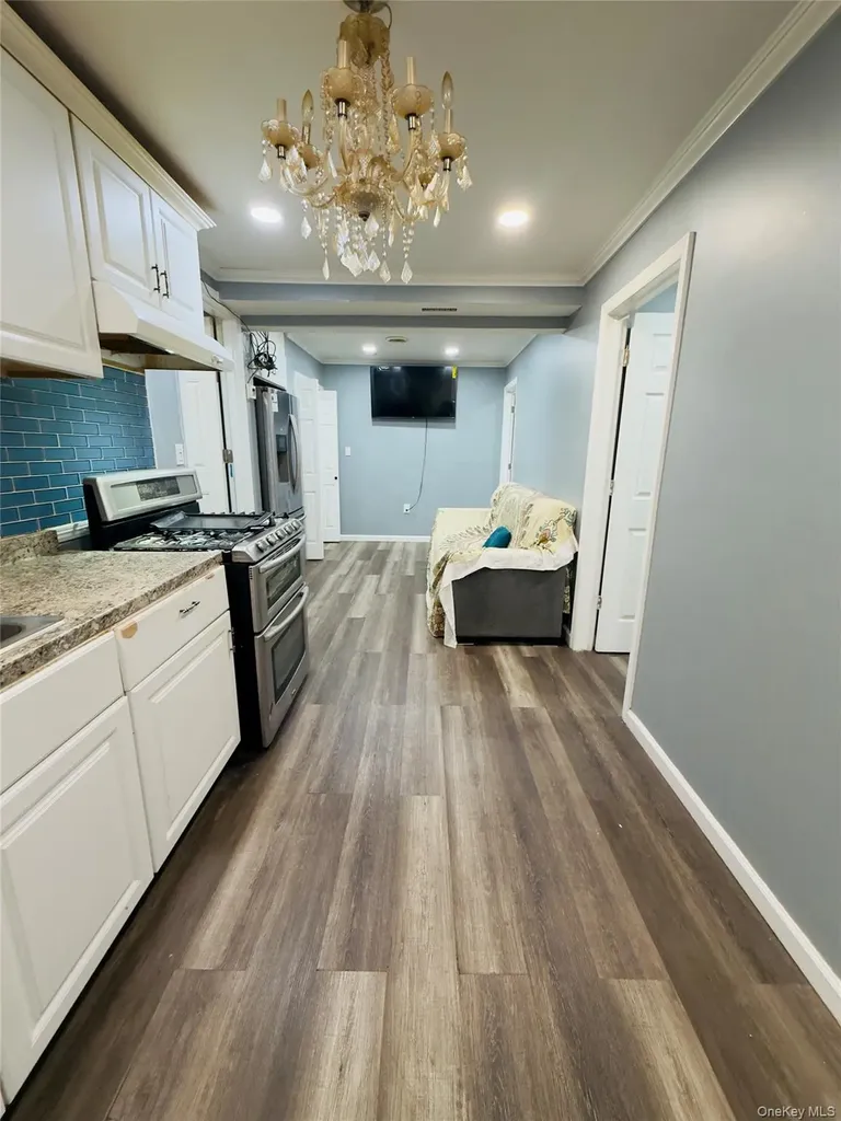 10 Evelyn Drive Bethpage NY 11714
