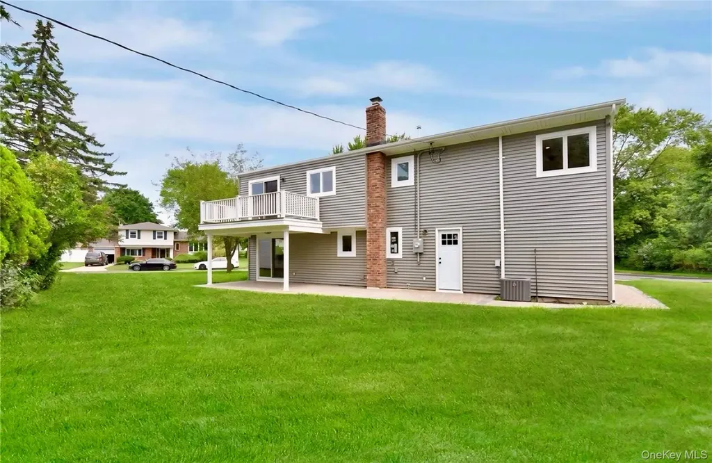 10 Evelyn Drive Bethpage NY 11714