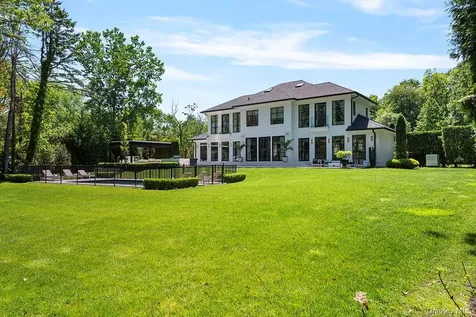 22 Eastview Lane Old Brookville NY 11545