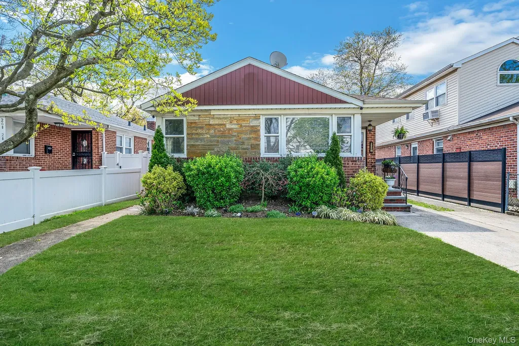 26016 80th Avenue Glen Oaks NY 11004