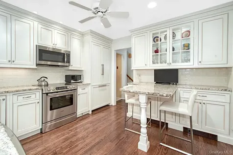 121 Washburn Road Briarcliff Manor NY 10510