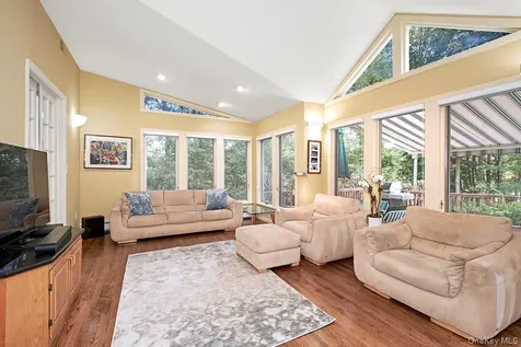 121 Washburn Road Briarcliff Manor NY 10510
