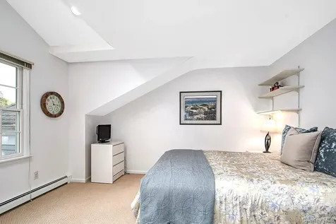 121 Washburn Road Briarcliff Manor NY 10510