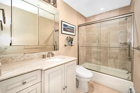 121 Washburn Road Briarcliff Manor NY 10510