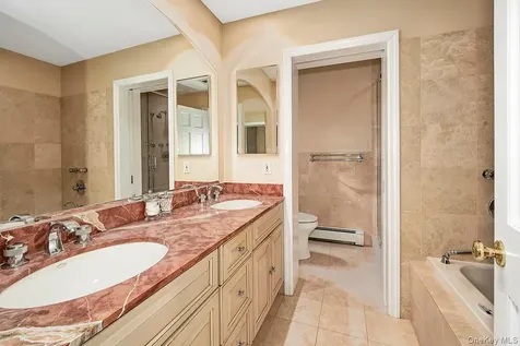 121 Washburn Road Briarcliff Manor NY 10510