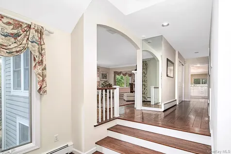 121 Washburn Road Briarcliff Manor NY 10510