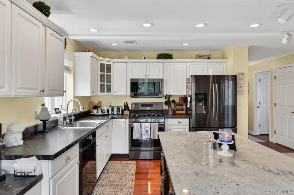 9 Pine Court Montgomery NY 12549