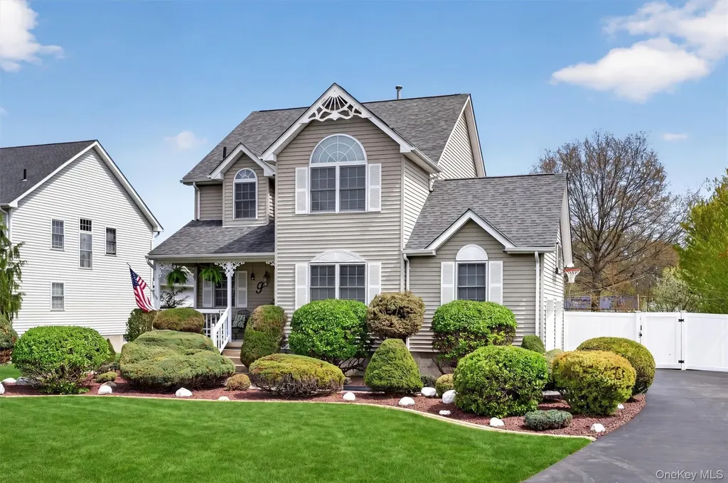 9 Pine Court Montgomery NY 12549