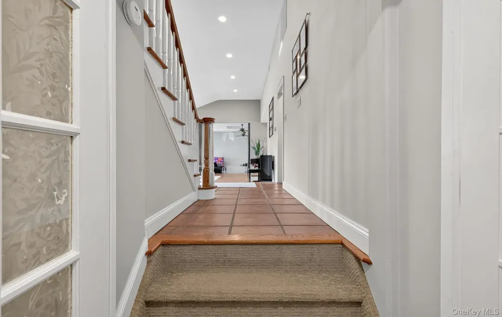 10 Sorgi Court Plainview NY 11803