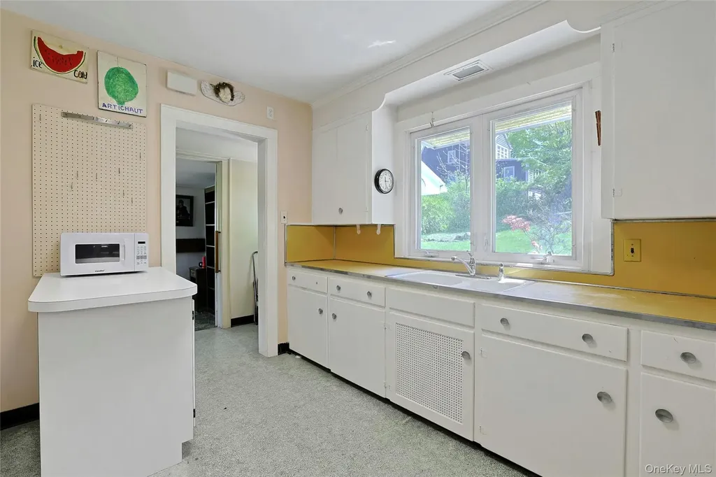 16 Sunset View Drive West Nyack NY 10994