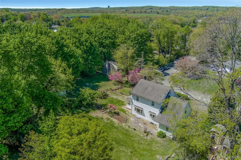 16 Sunset View Drive West Nyack NY 10994