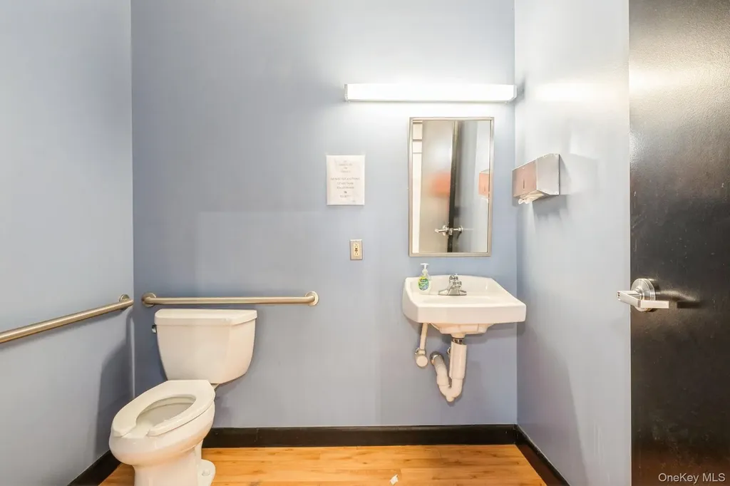 41 Elkay Drive Chester NY 10918