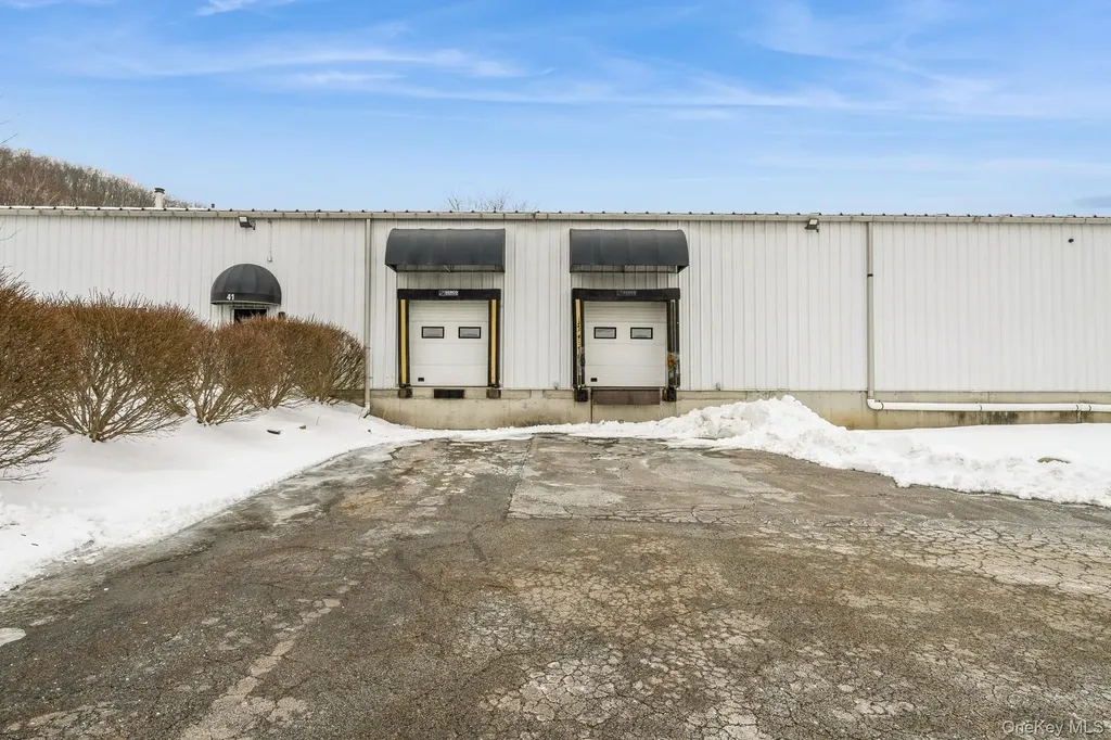 41 Elkay Drive Chester NY 10918