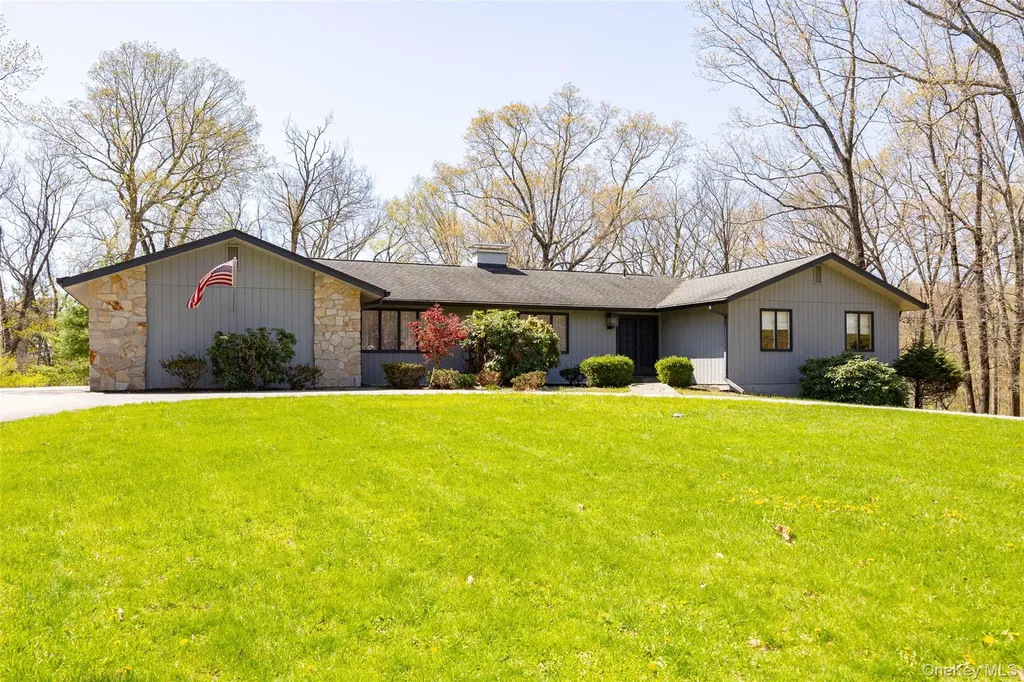 6 King Road Hopewell Junction NY 12533