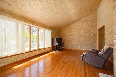 6 King Road Hopewell Junction NY 12533