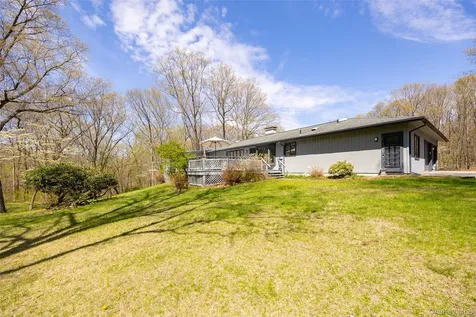 6 King Road Hopewell Junction NY 12533