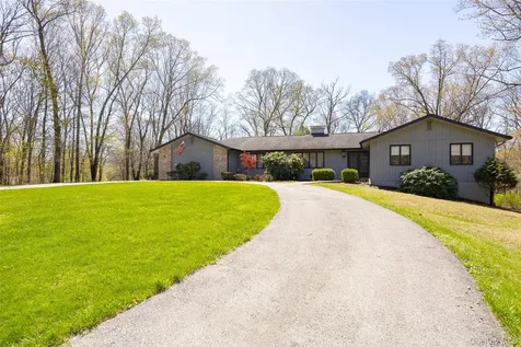 6 King Road Hopewell Junction NY 12533