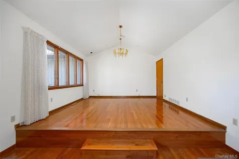 6 King Road Hopewell Junction NY 12533
