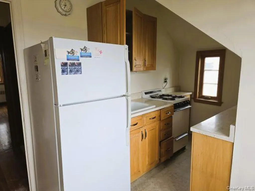 3231 Waterbury Avenue Bronx NY 10465