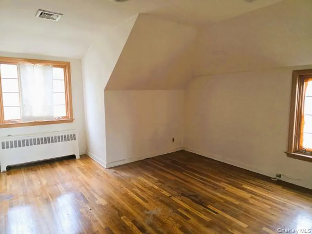 3231 Waterbury Avenue Bronx NY 10465