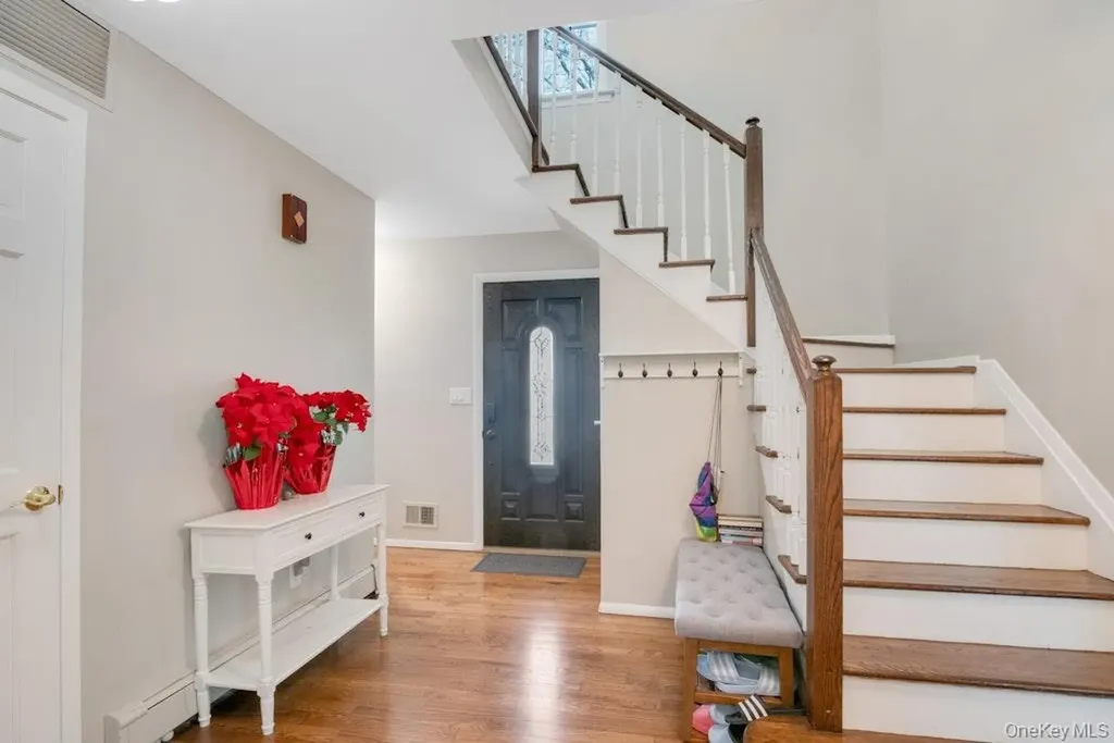 34 Jackson Road Briarcliff Manor NY 10510