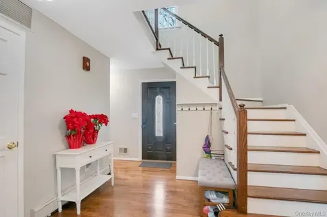 34 Jackson Road Briarcliff Manor NY 10510