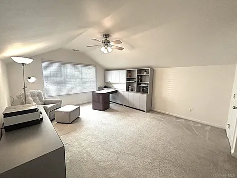 10 Limerick Court White Plains NY 10603
