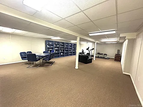 10 Limerick Court White Plains NY 10603