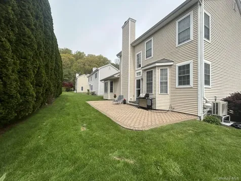 10 Limerick Court White Plains NY 10603