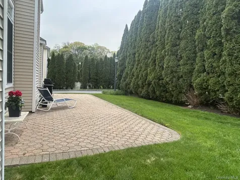 10 Limerick Court White Plains NY 10603