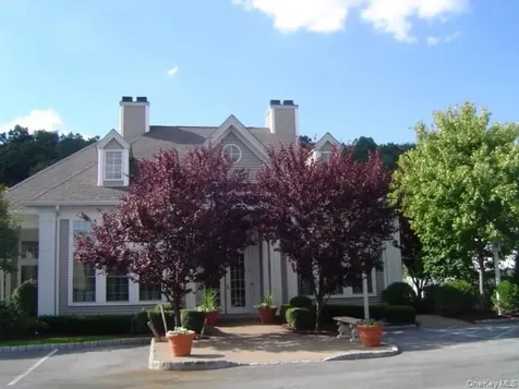 10 Limerick Court White Plains NY 10603