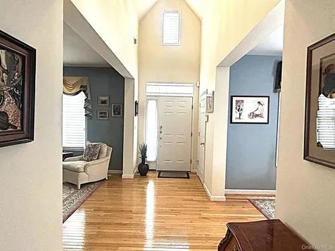 10 Limerick Court White Plains NY 10603