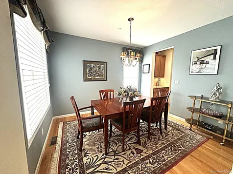 10 Limerick Court White Plains NY 10603